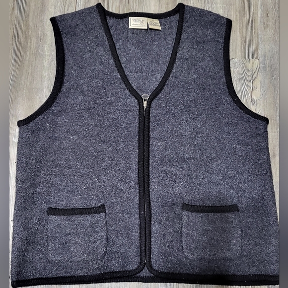 Specialty Collection 100% Wool Vest - Picture 2 of 7
